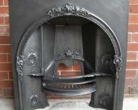 Antique Victorian Reclaimed Old Cast Iron Horseshoe Fireplace Insert