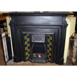 Edwardian Cast Iron Fireplace Surrondd